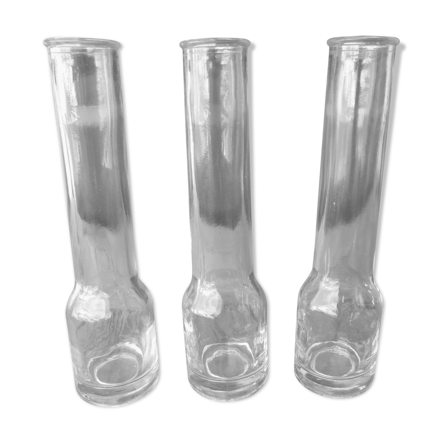 3 minimalist glass soliflores