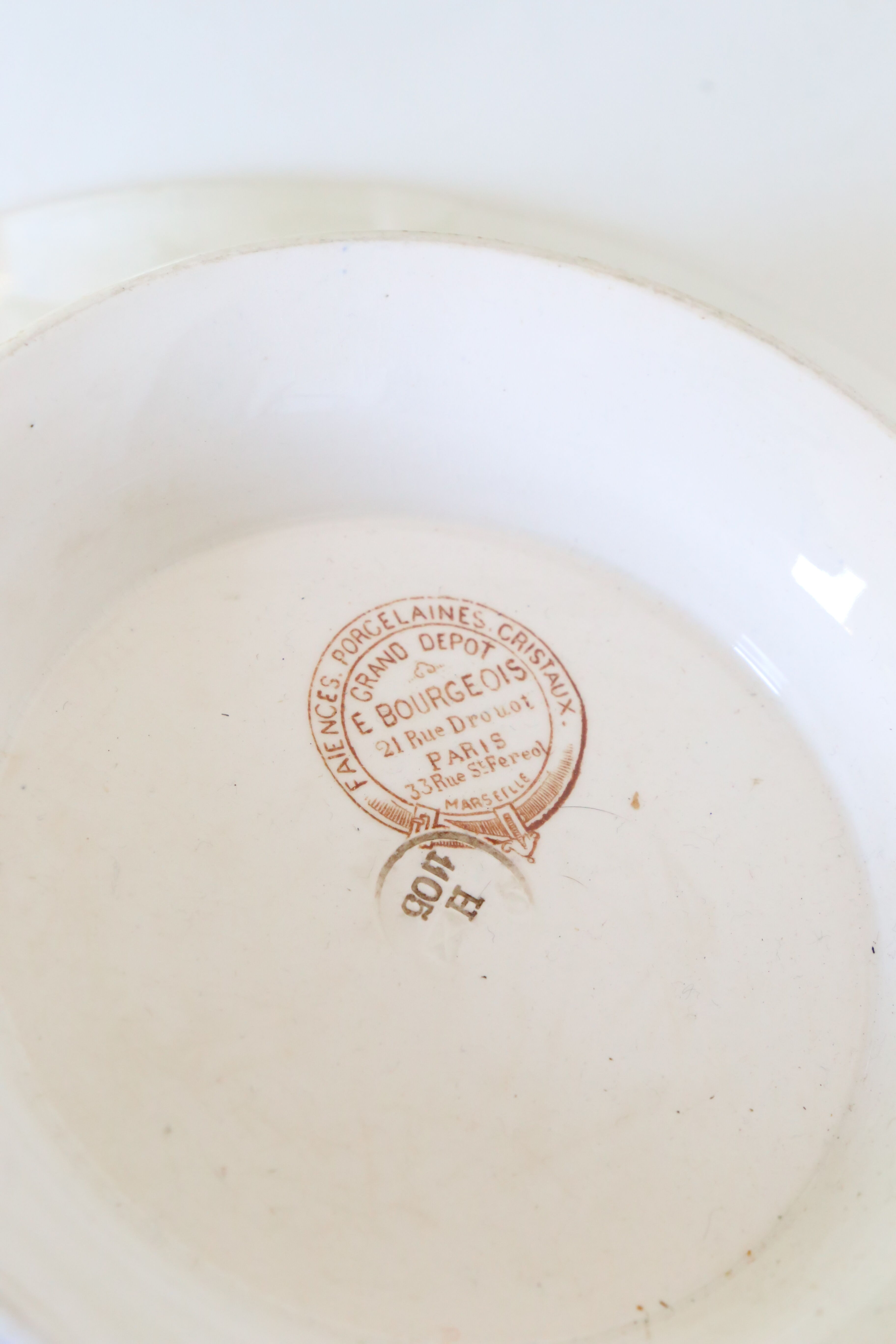 Servant dish on piedouche, Grand Dépôt Paris E. Bourgeois, 19th century