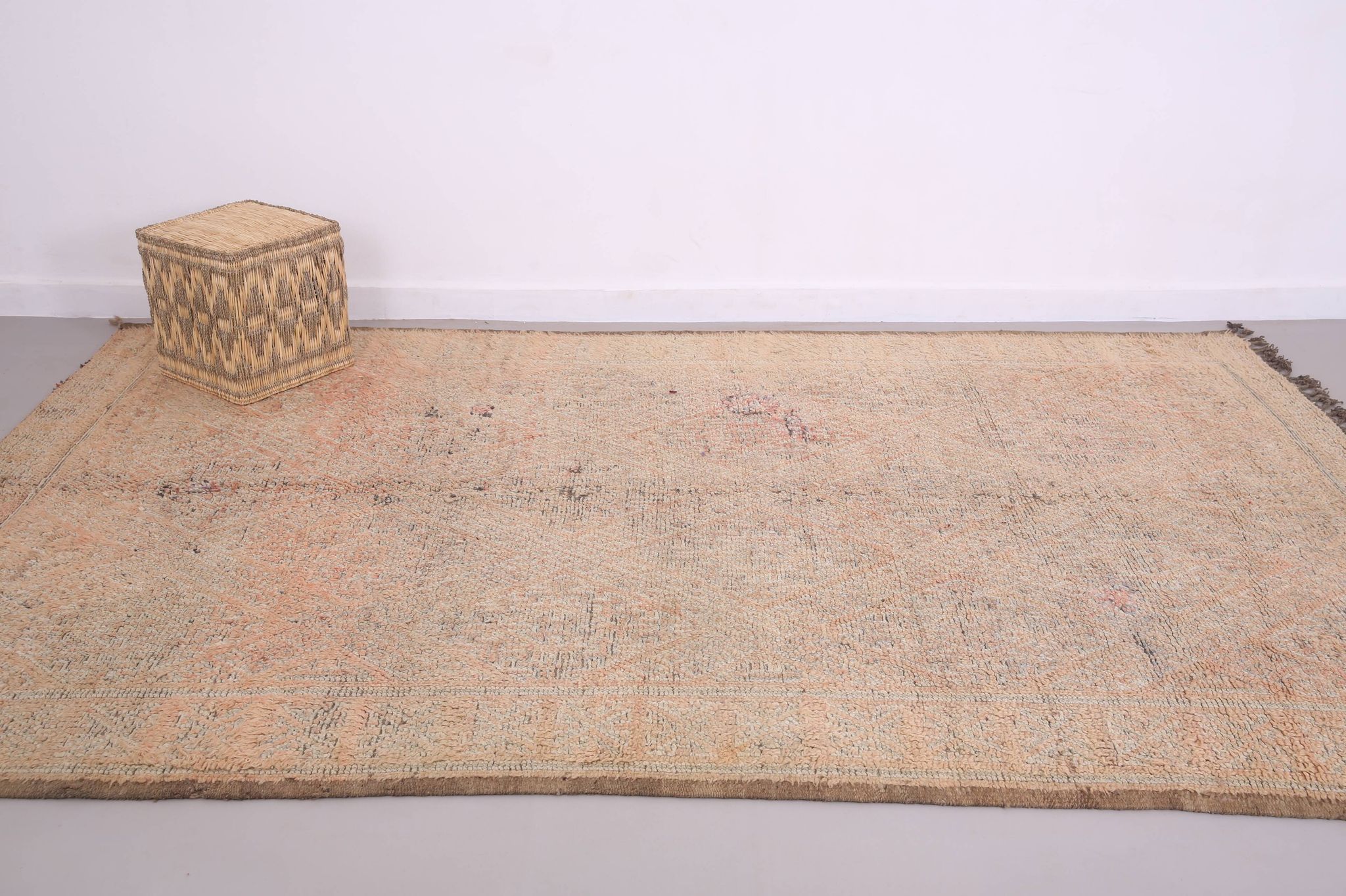 Vintage Beni Mguild Rug 305 x 326 cm - Moroccan Rug - Authentic Berber Rug