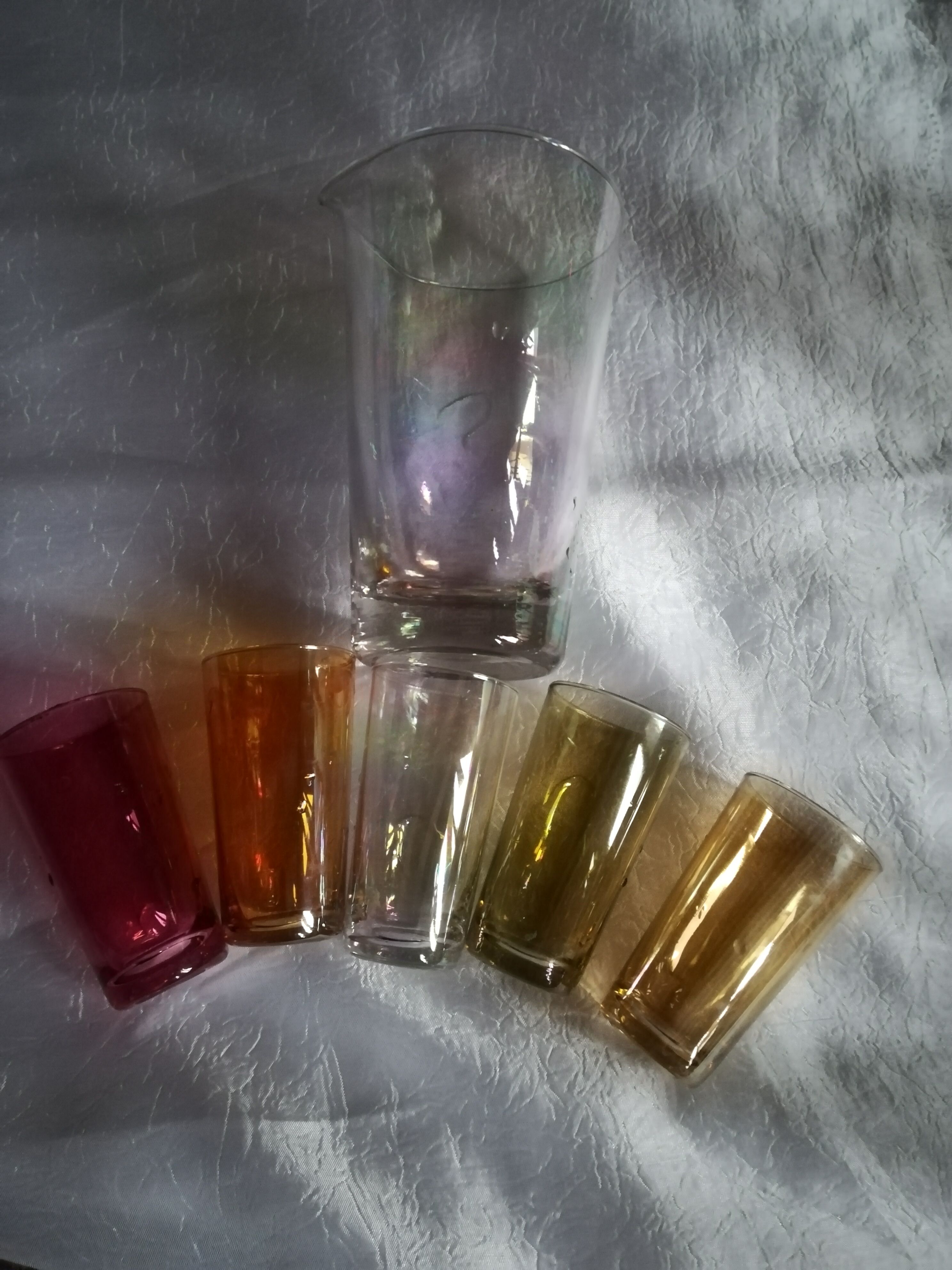 Carafe with 5 glasses