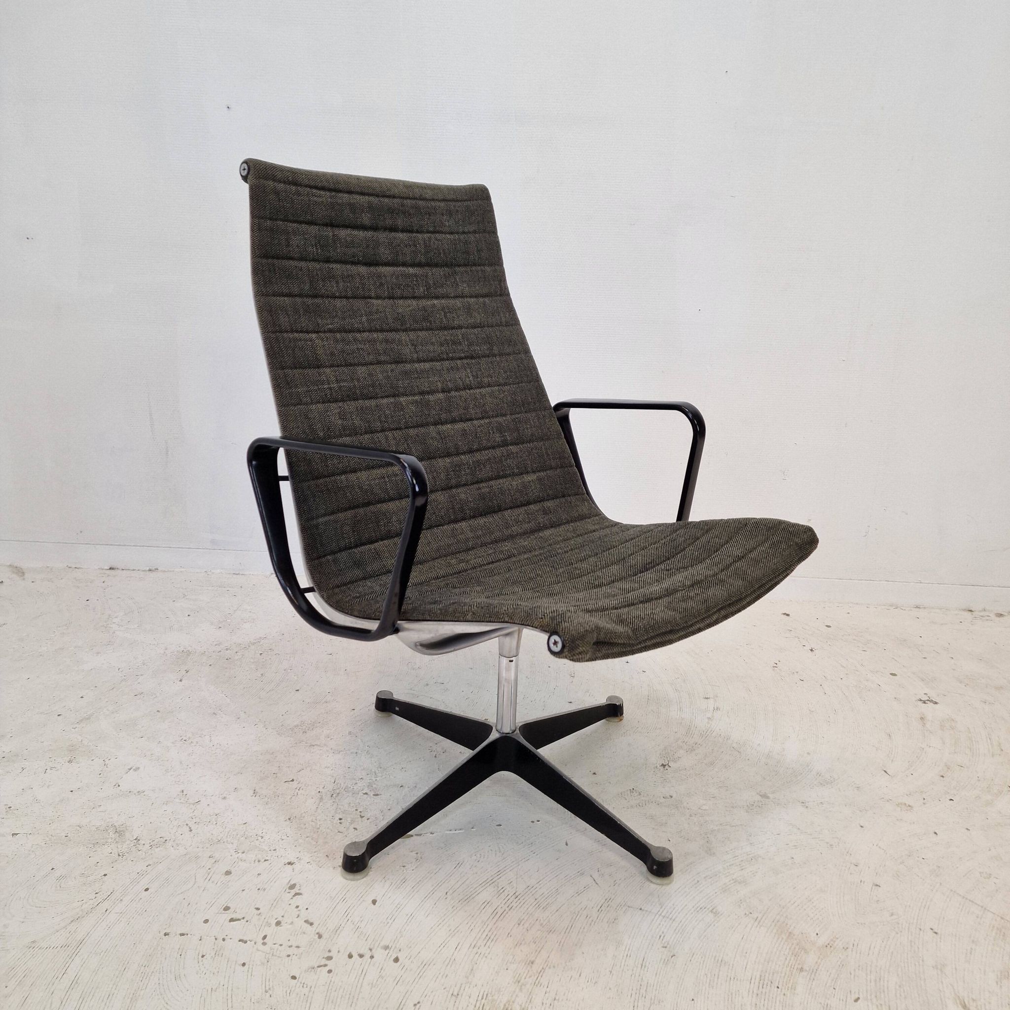 Chaise modèle EA 116 par Eames pour Herman Miller, 1960