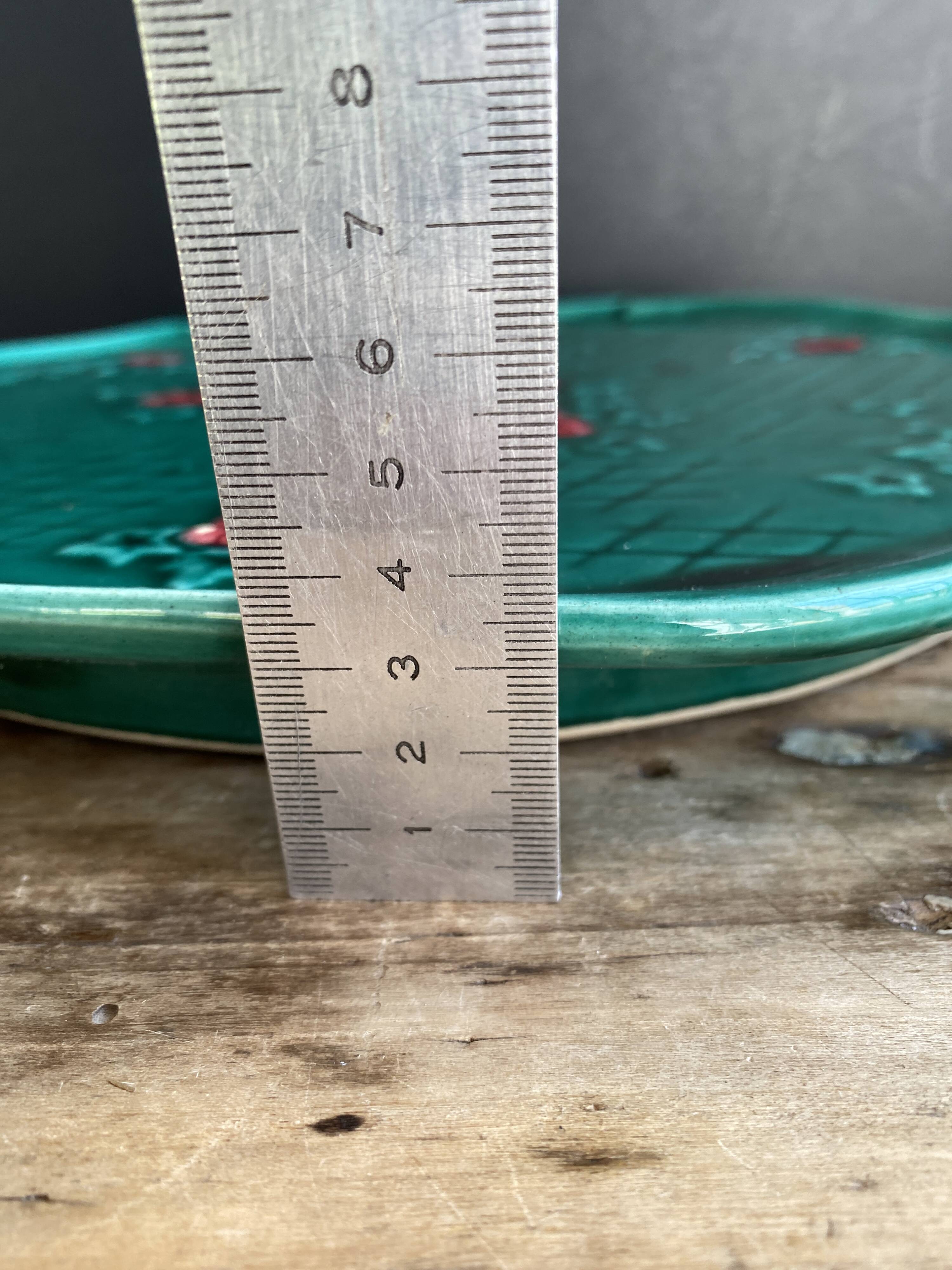 Vintage ceramic pie dish – Signed C.V. 471