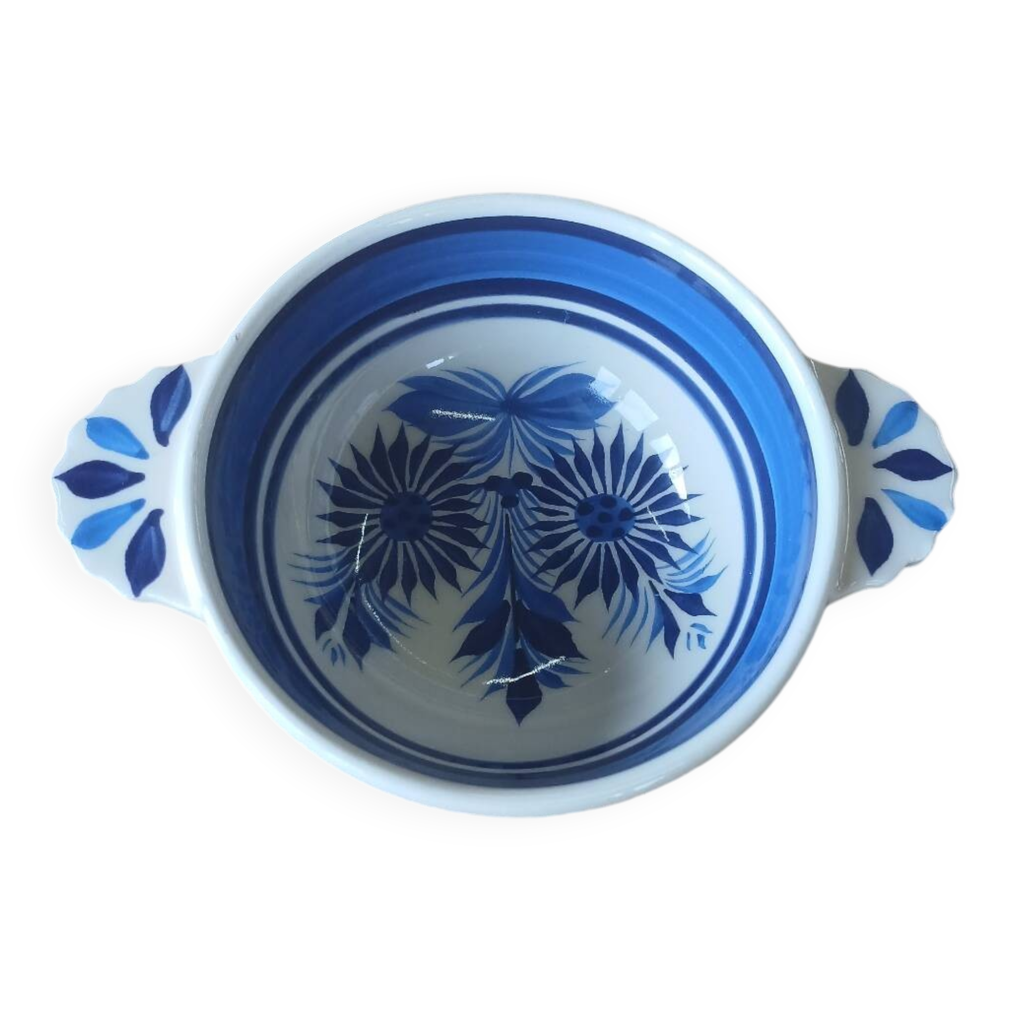 Antique art earthenware ear bowl