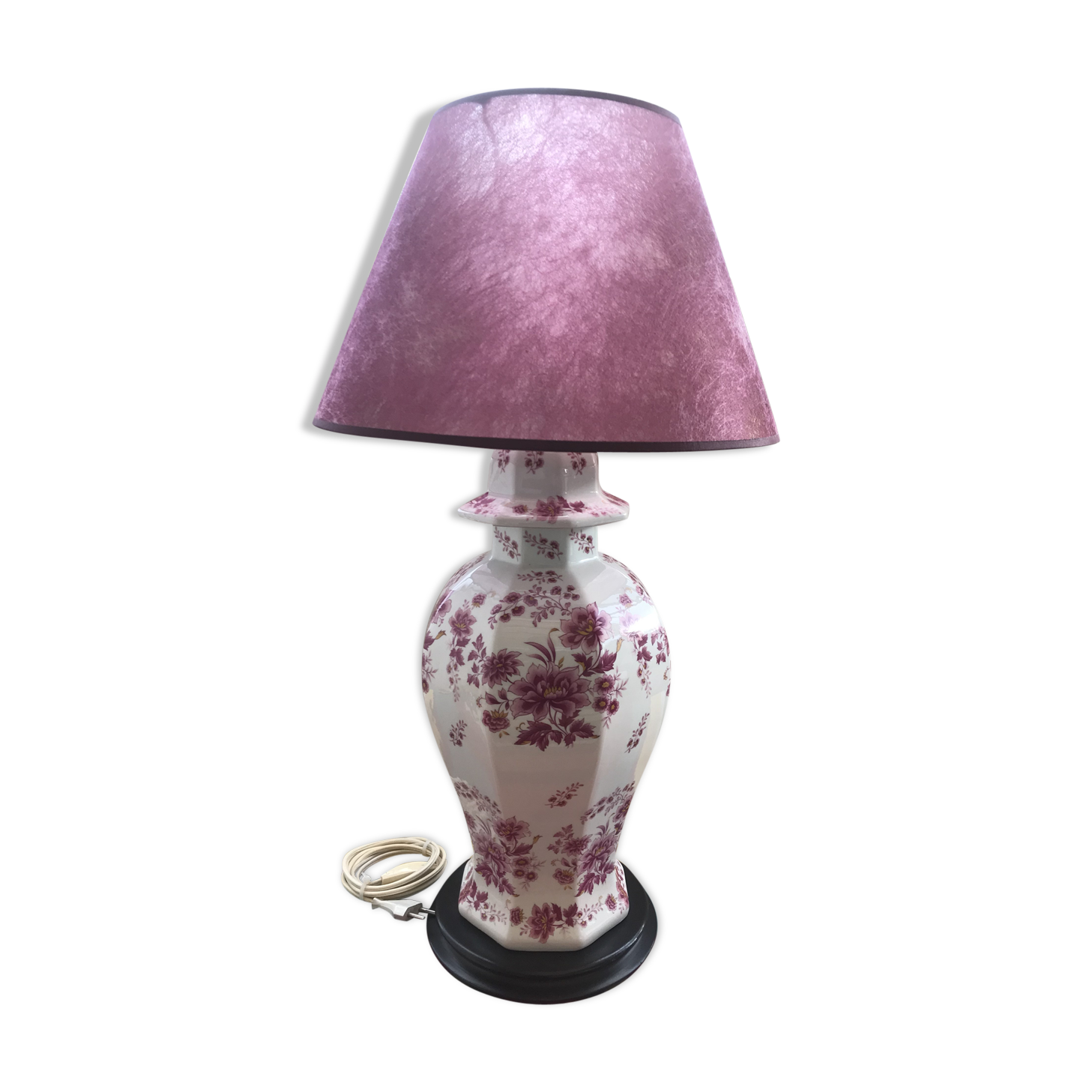Lampe potiche porcelaine dessin fleurs avec abat-jour violet vintage