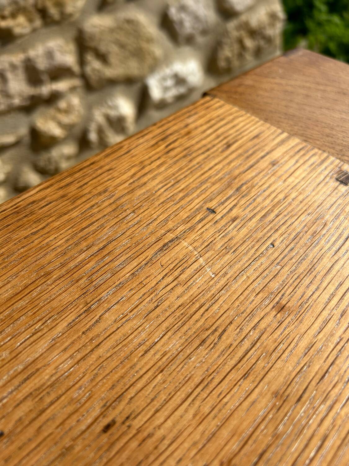 Farm table