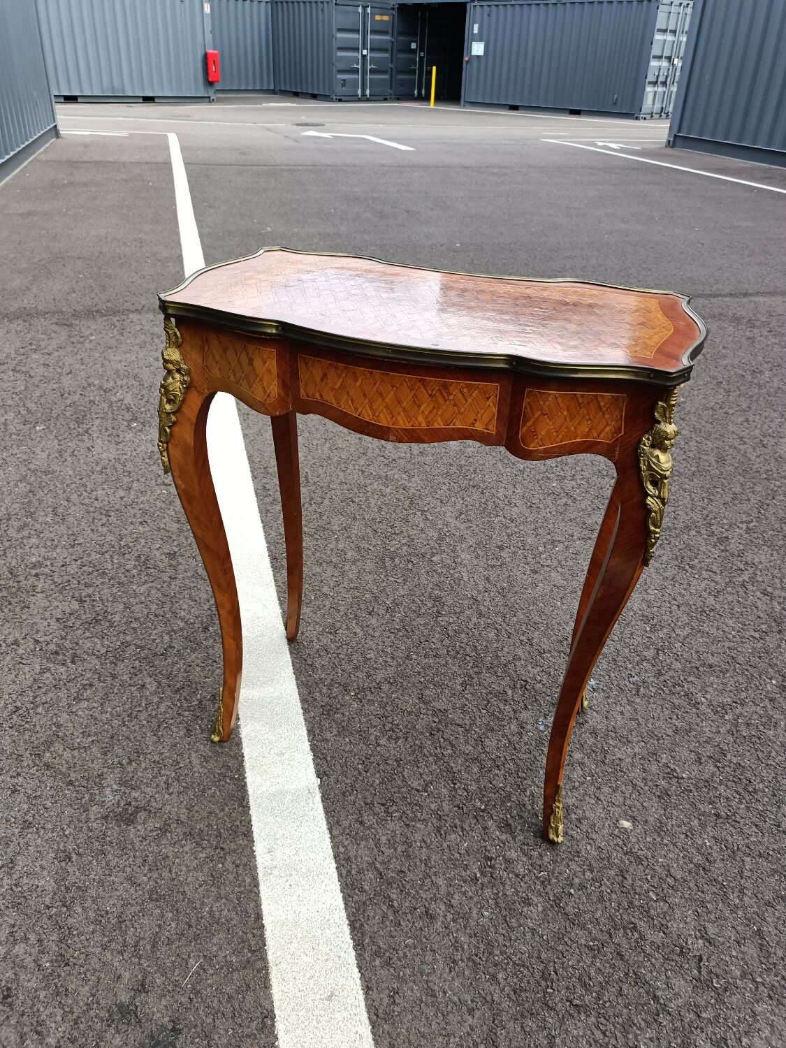Table marqueterie ancienne style Louis XV