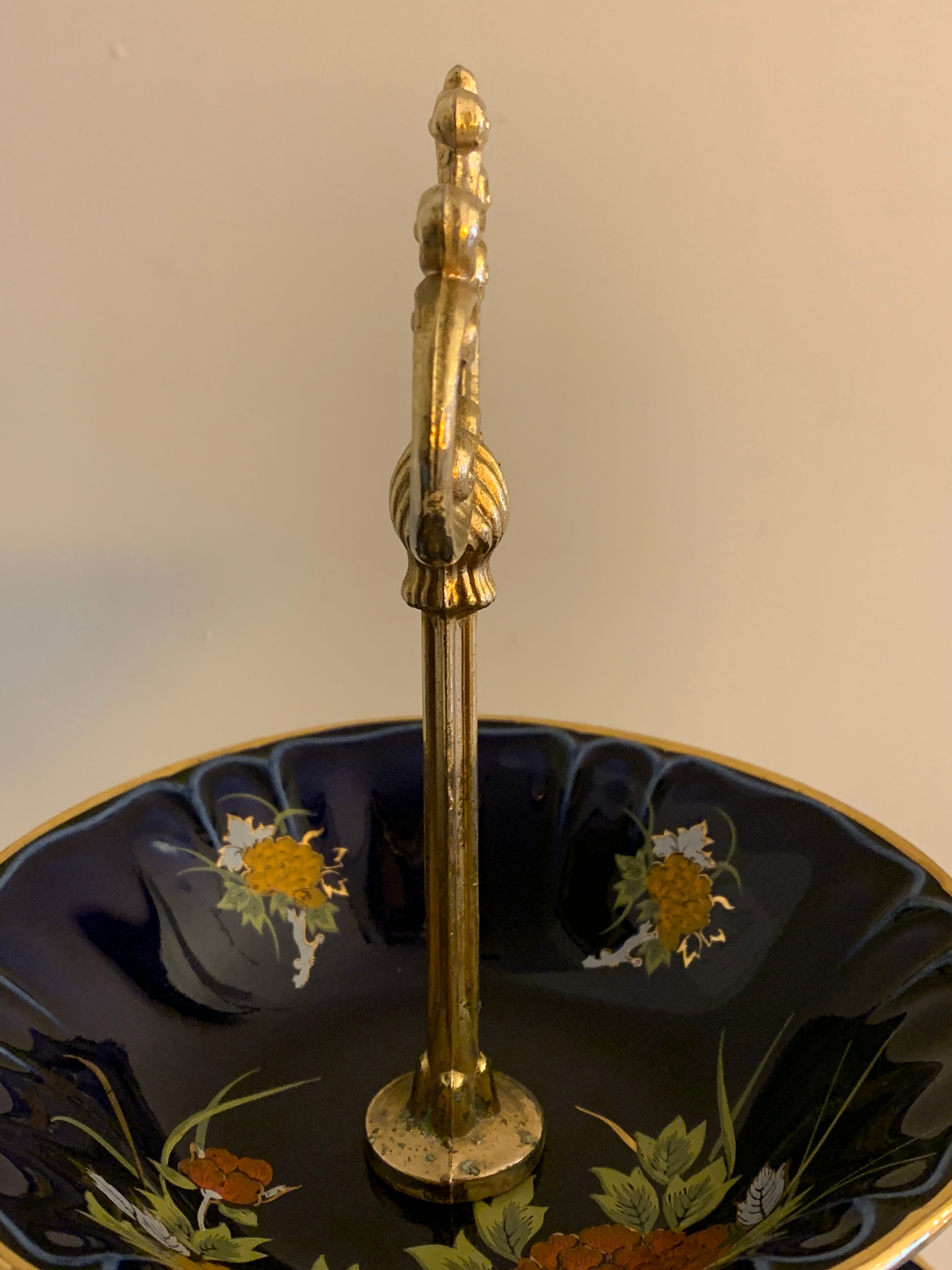 Cobalt blue porcelain display or servant, 3 floors