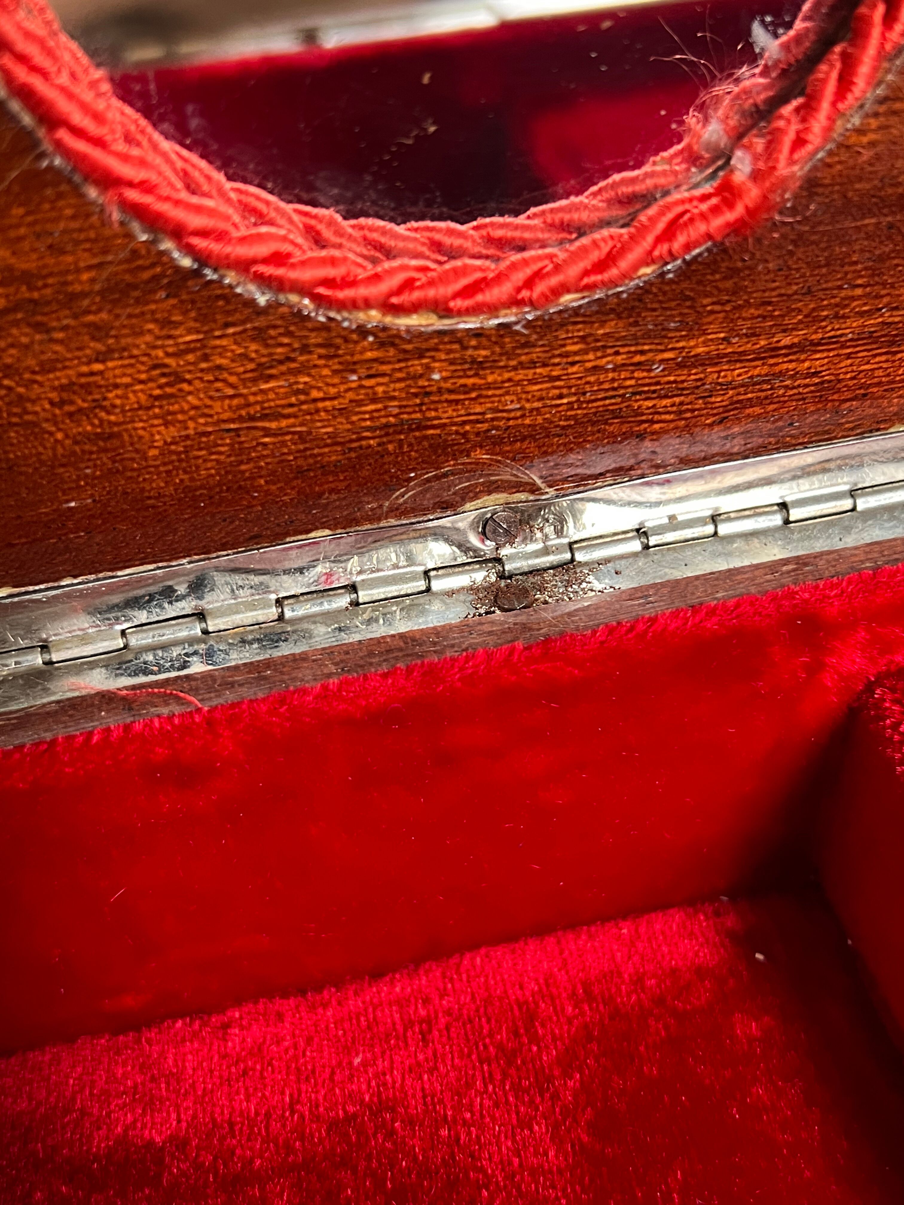 Music box jewelry box