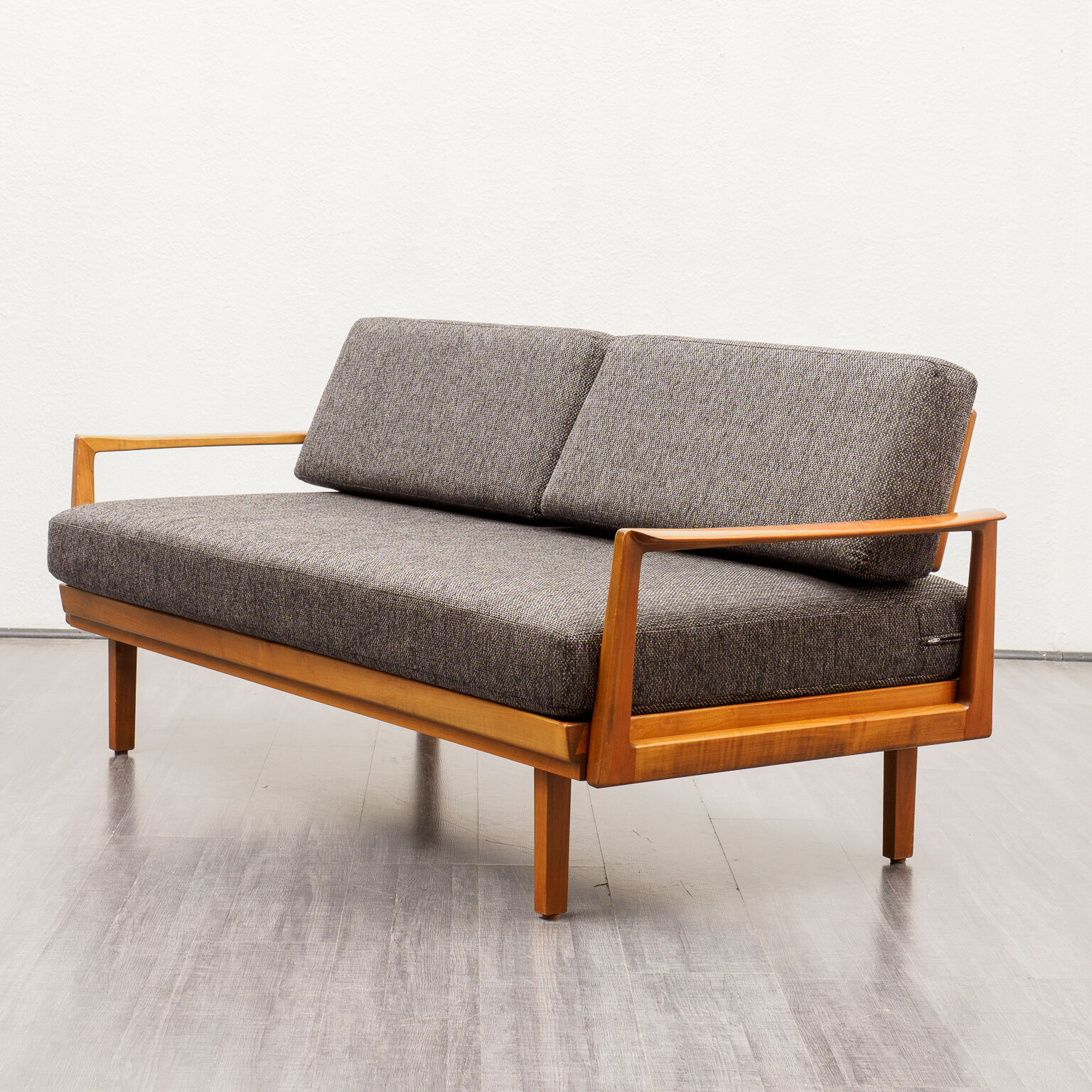 Daybed Knoll Antimott sofa, 1950s, refurbished