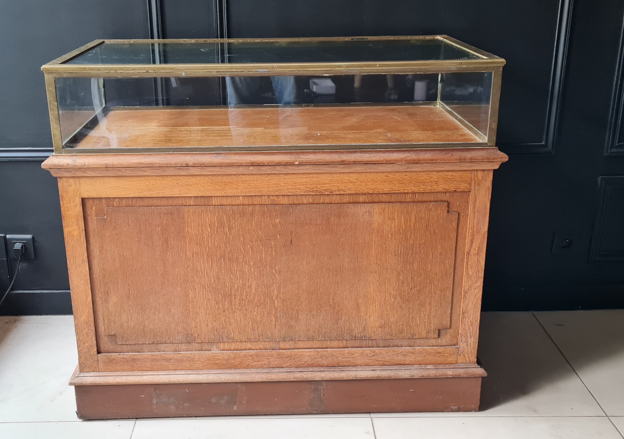 Showcase furniture