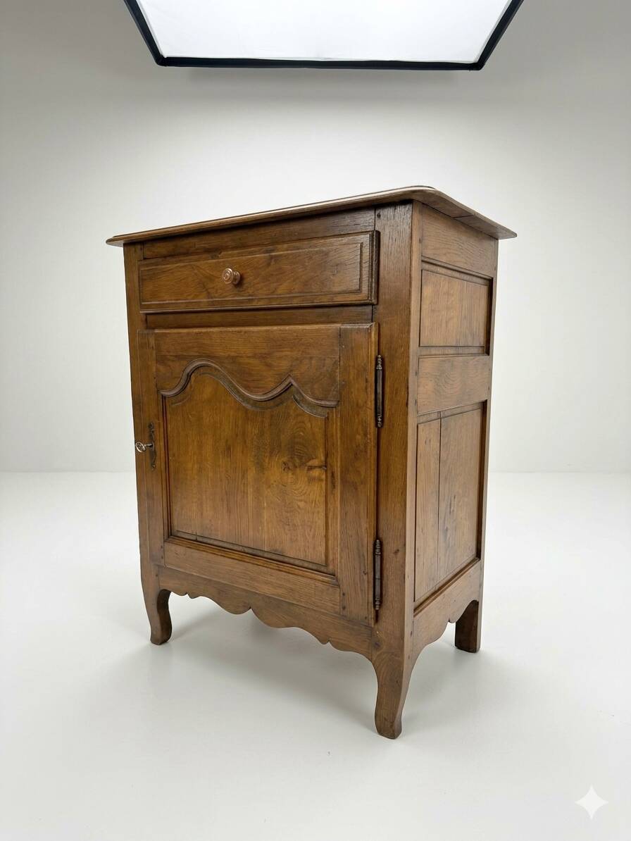 Antique oak confiturer