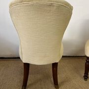 Paire de fauteuils crapauds sans accoudoirs