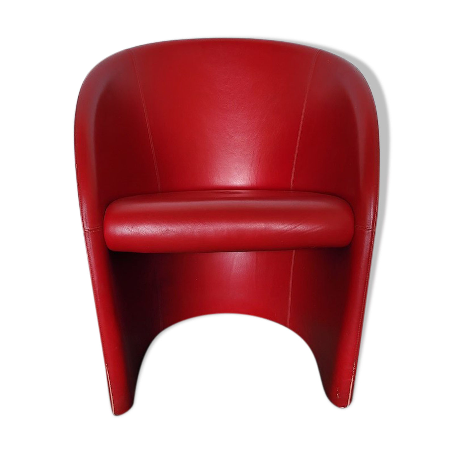 Poltrona frau red armchair