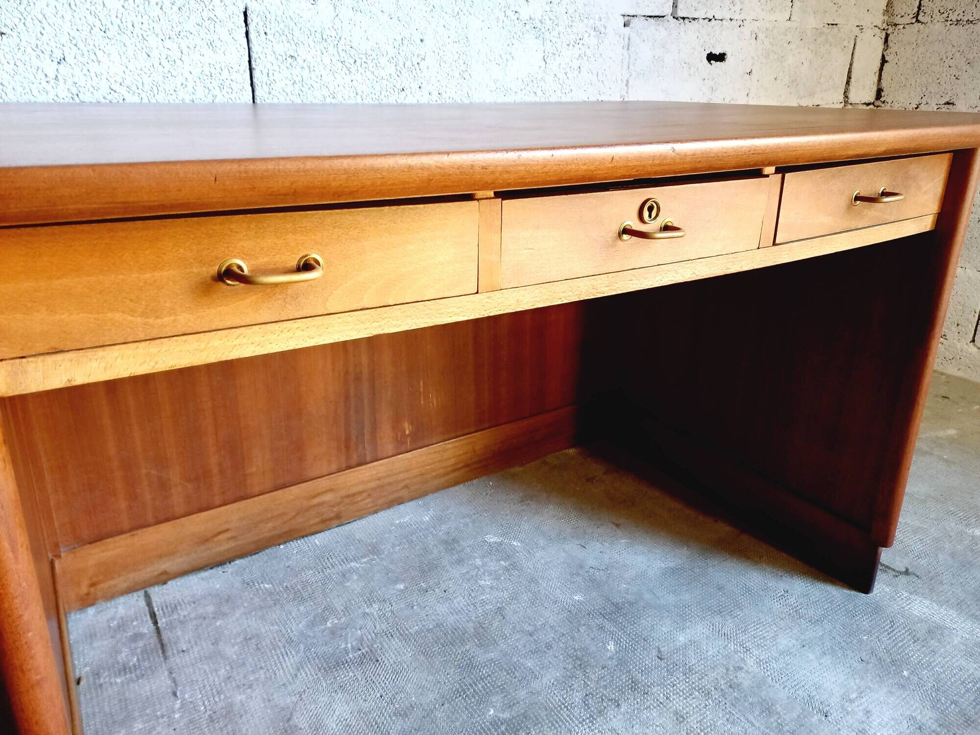 Bureau de direction vintage en bois et teck années 50/60
