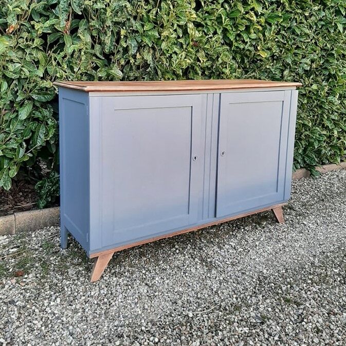 Parisian buffet compass feet