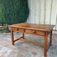 Old farmhouse table in solid oak for 6 people.