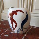 Vase silhouettes and dances in the style of Matisse