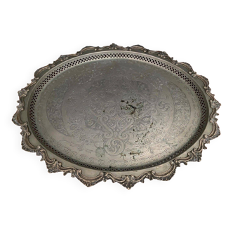 Large 20th century oriental tea tray engraved in metal color Width 66 cm