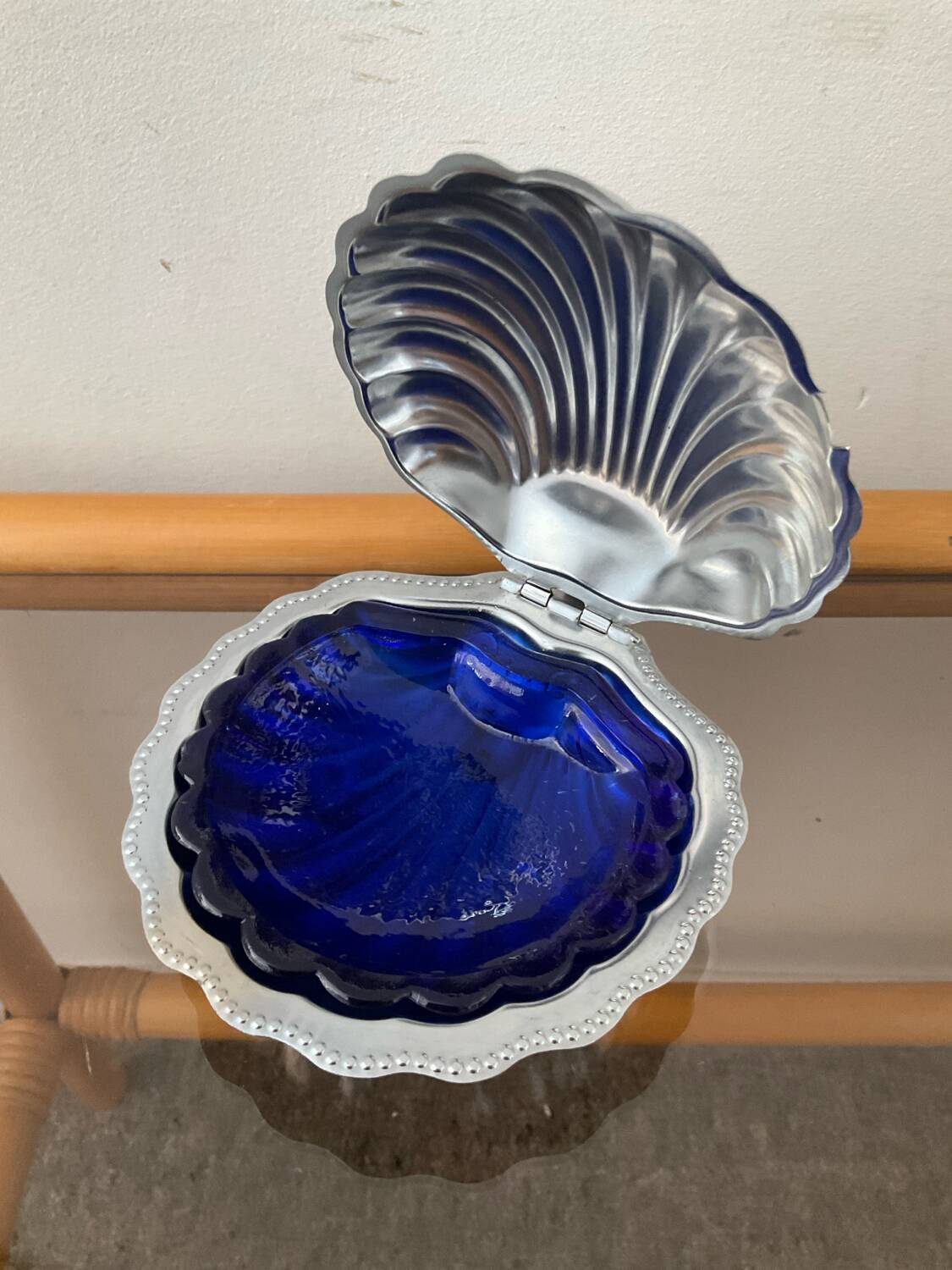 Beurrier vintage coquillage en verre et inox