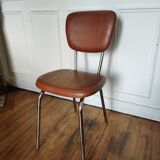 Chaise en simili cuir