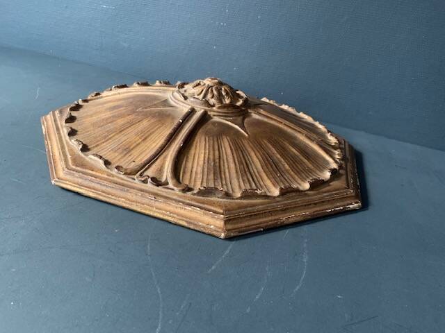 Large vintage ceiling ornament in wood and gilded resin, Louis XIV style