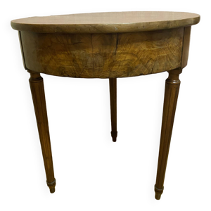 Guéridon de style Louis - noyer