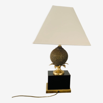 Table lamp, pineapple style foot