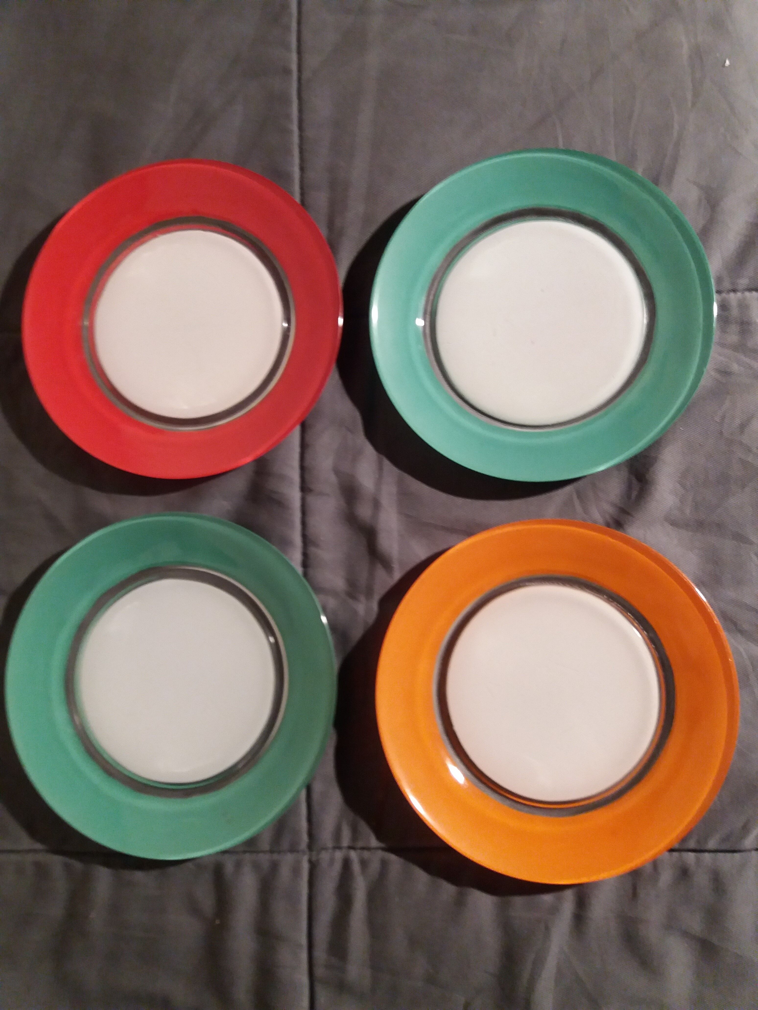 Lot of 4 "Duralex" color dessert plates
