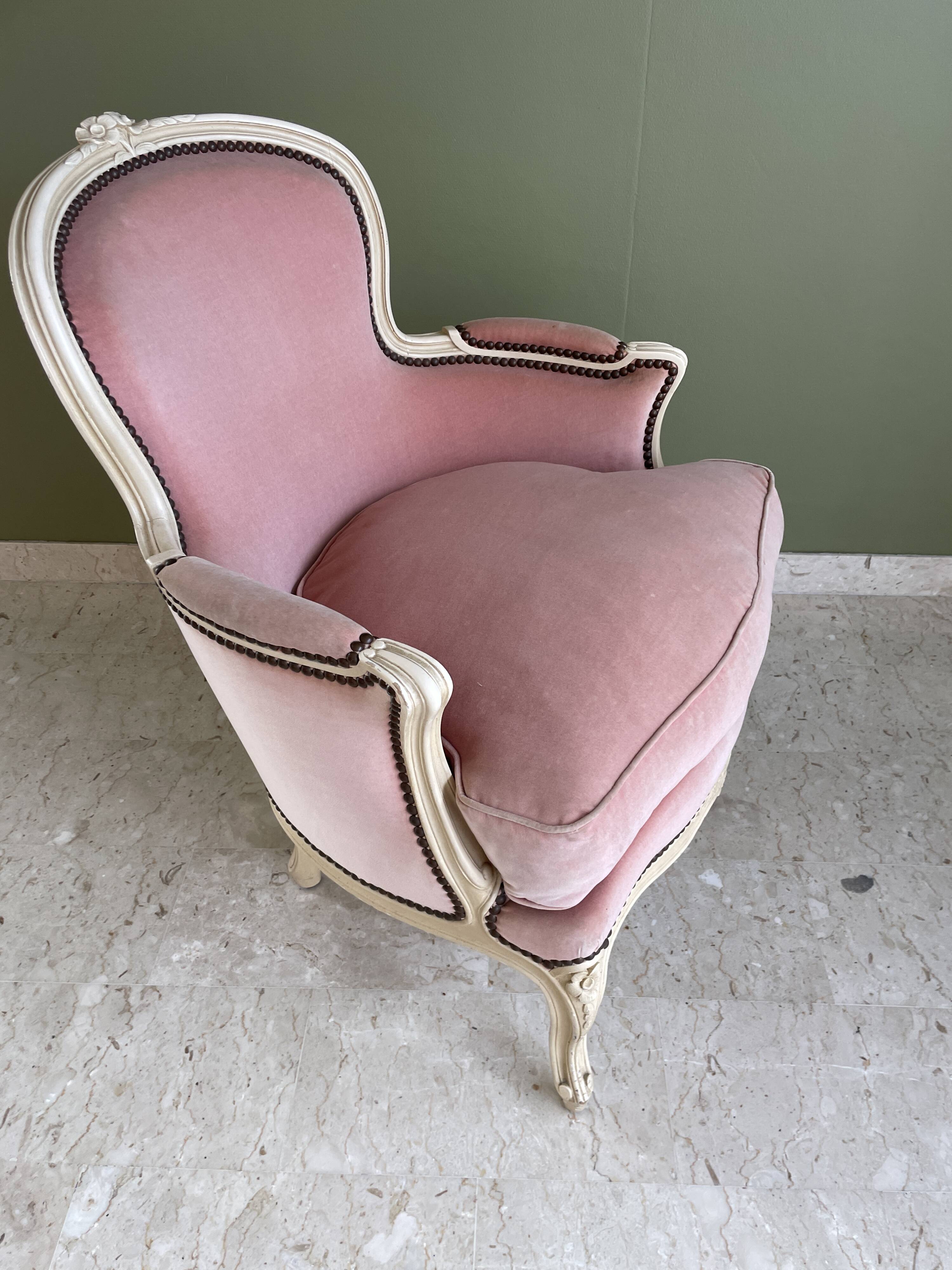 Paire de fauteuils bergères style Louis XV