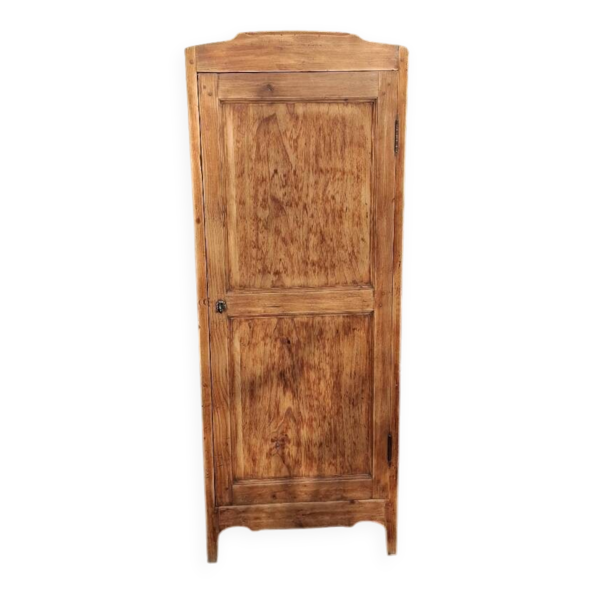 Small renovated Parisian wardrobe