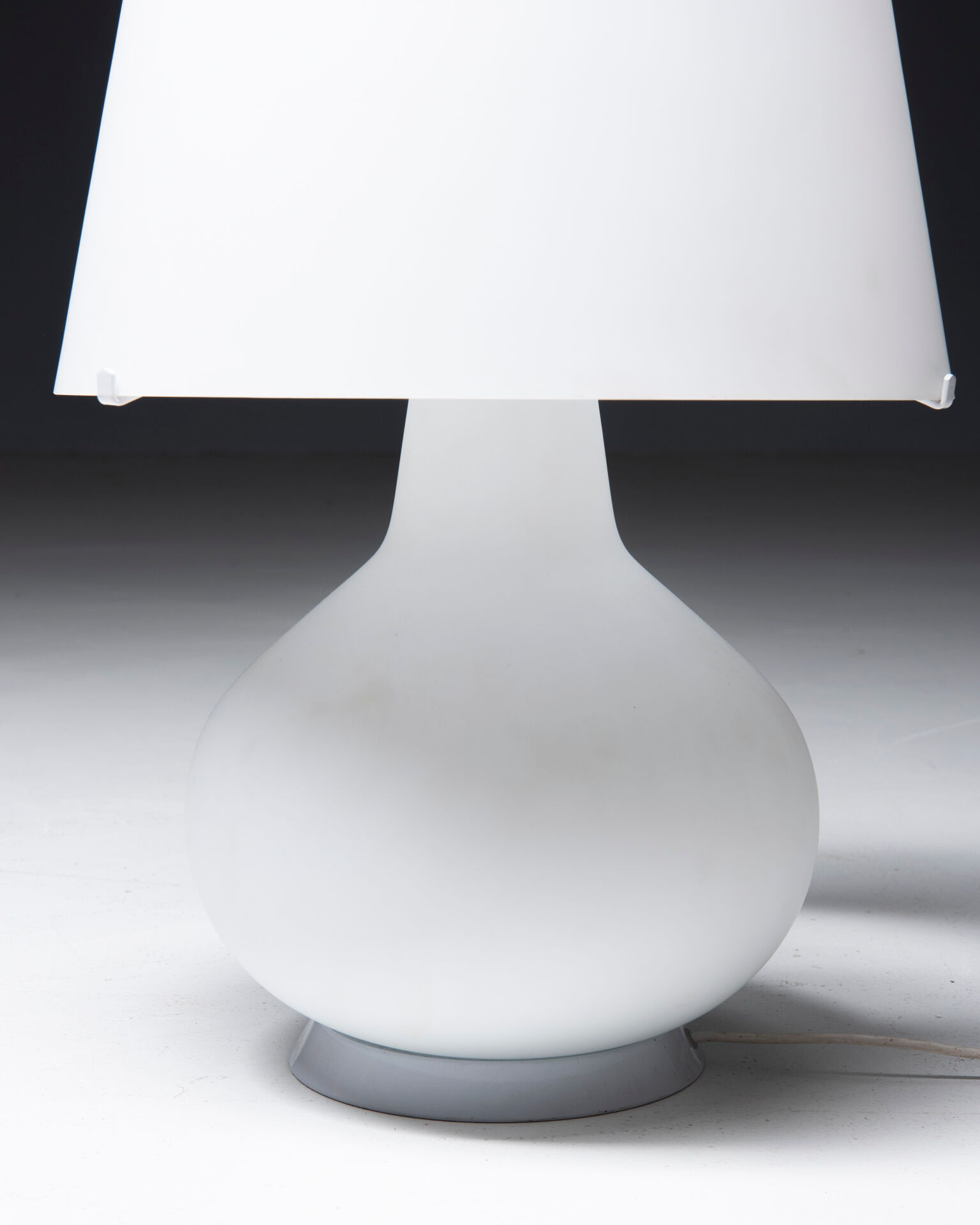 Floor lamp in white opaline glass, 1970's, italy