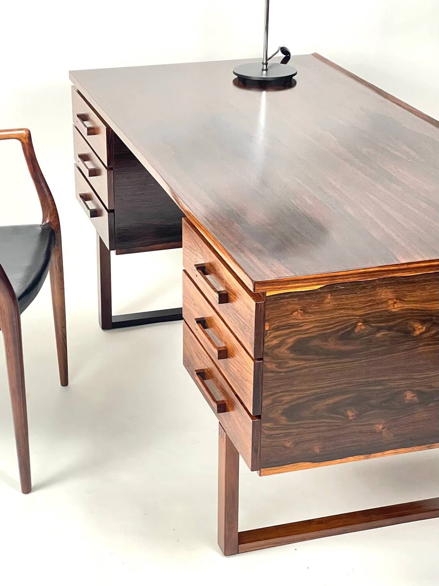 Danish Modern ( Mid-Century ) desk by Torben Valeur for DYRLUND, 1960s