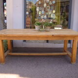 Farm table