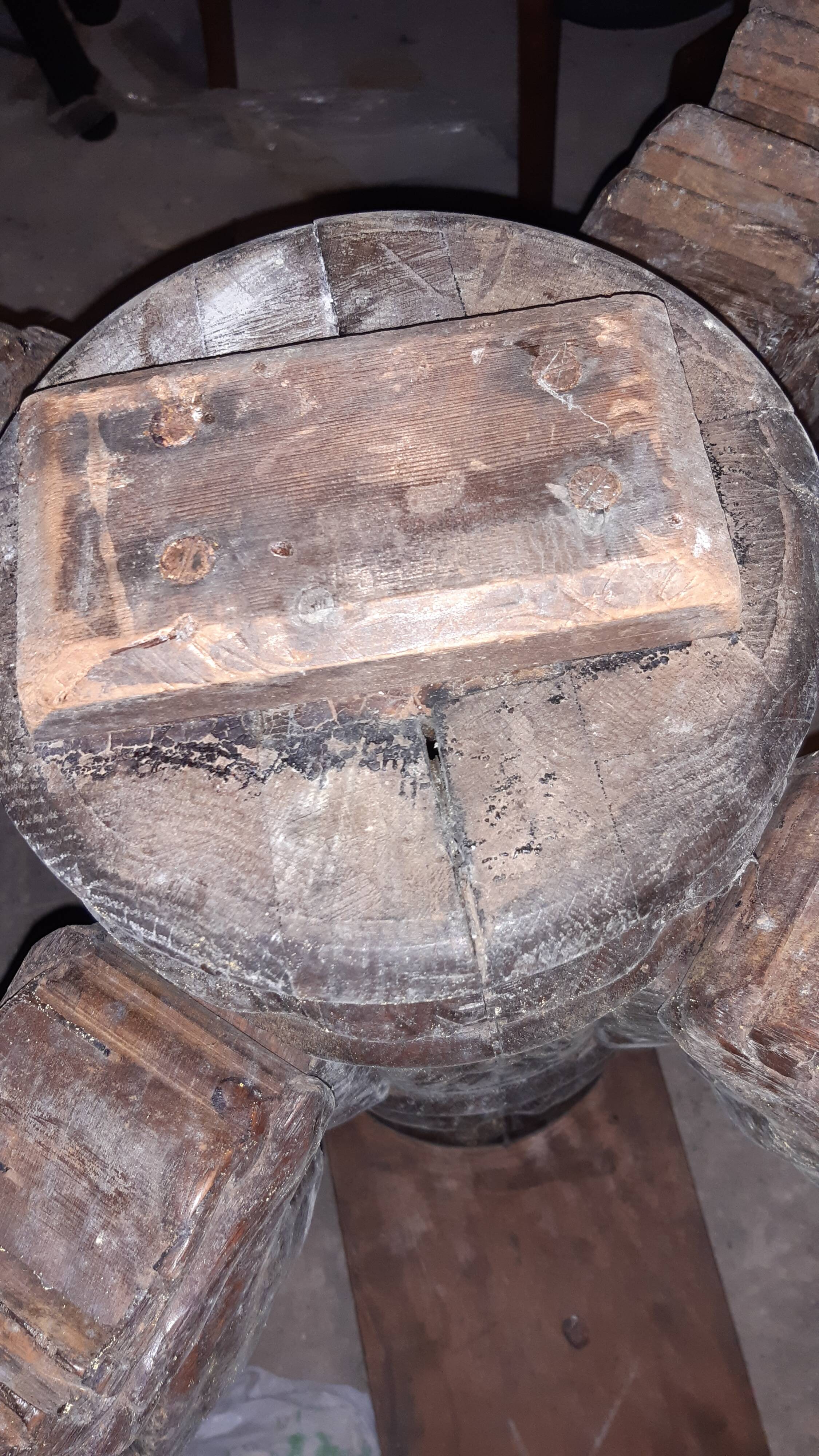 Round table "hunting scene" early twentieth century