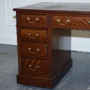Antique Pedestal Desk by Edwardian Maple & Co, 1890