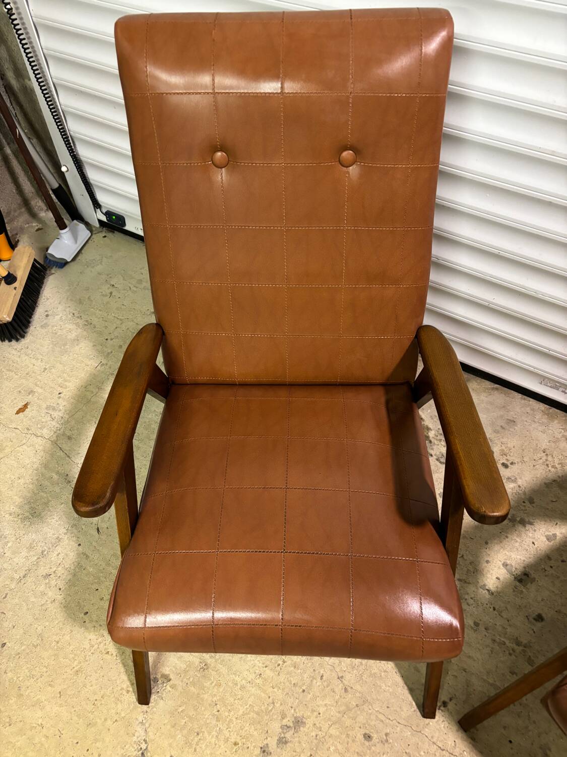 Vintage Skaï armchair