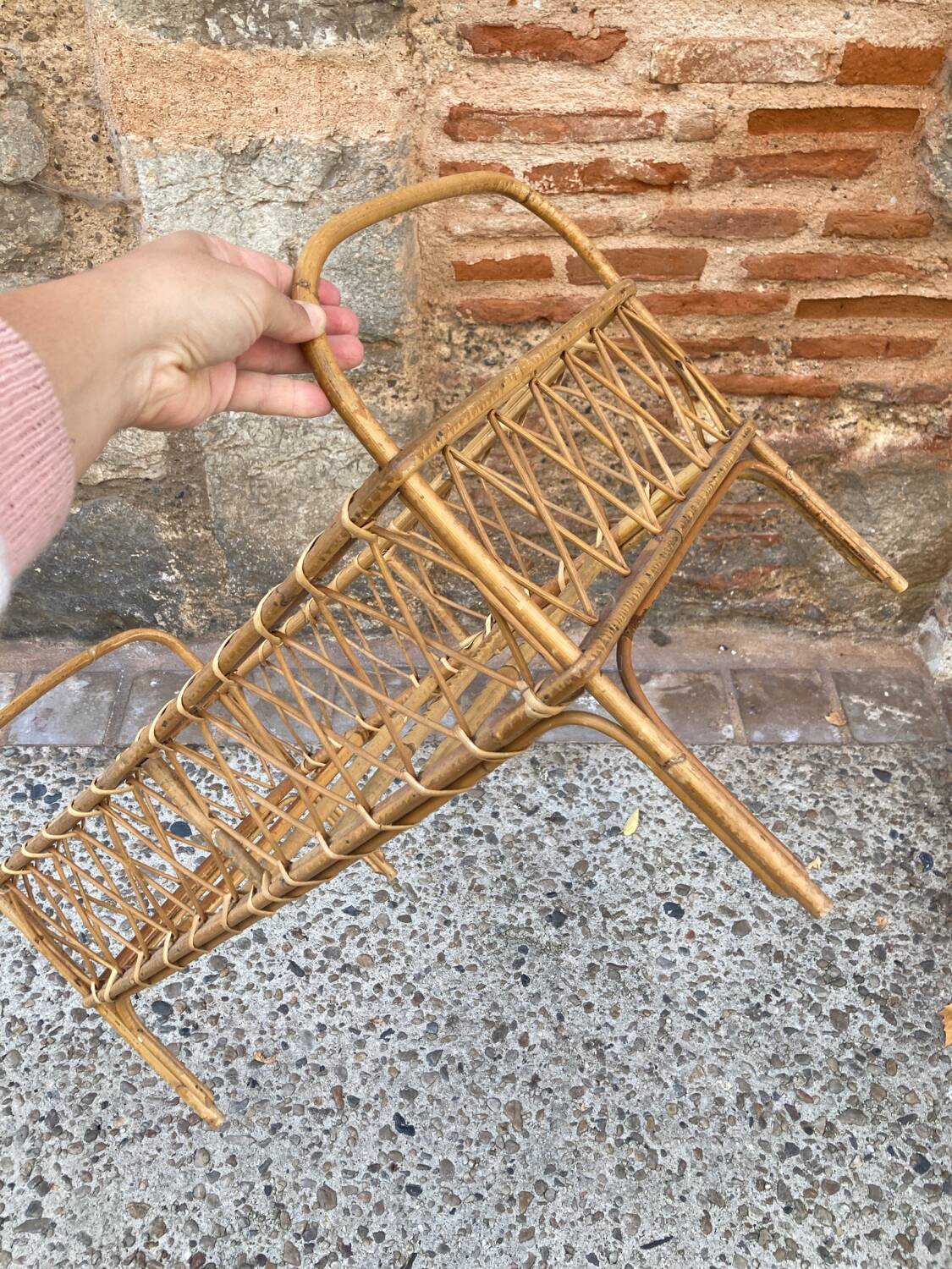 Lit en rotin pour poupée
