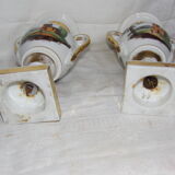 Paire vases porcelaine de paris signée PP en creux décors tournant peints main anses dorées