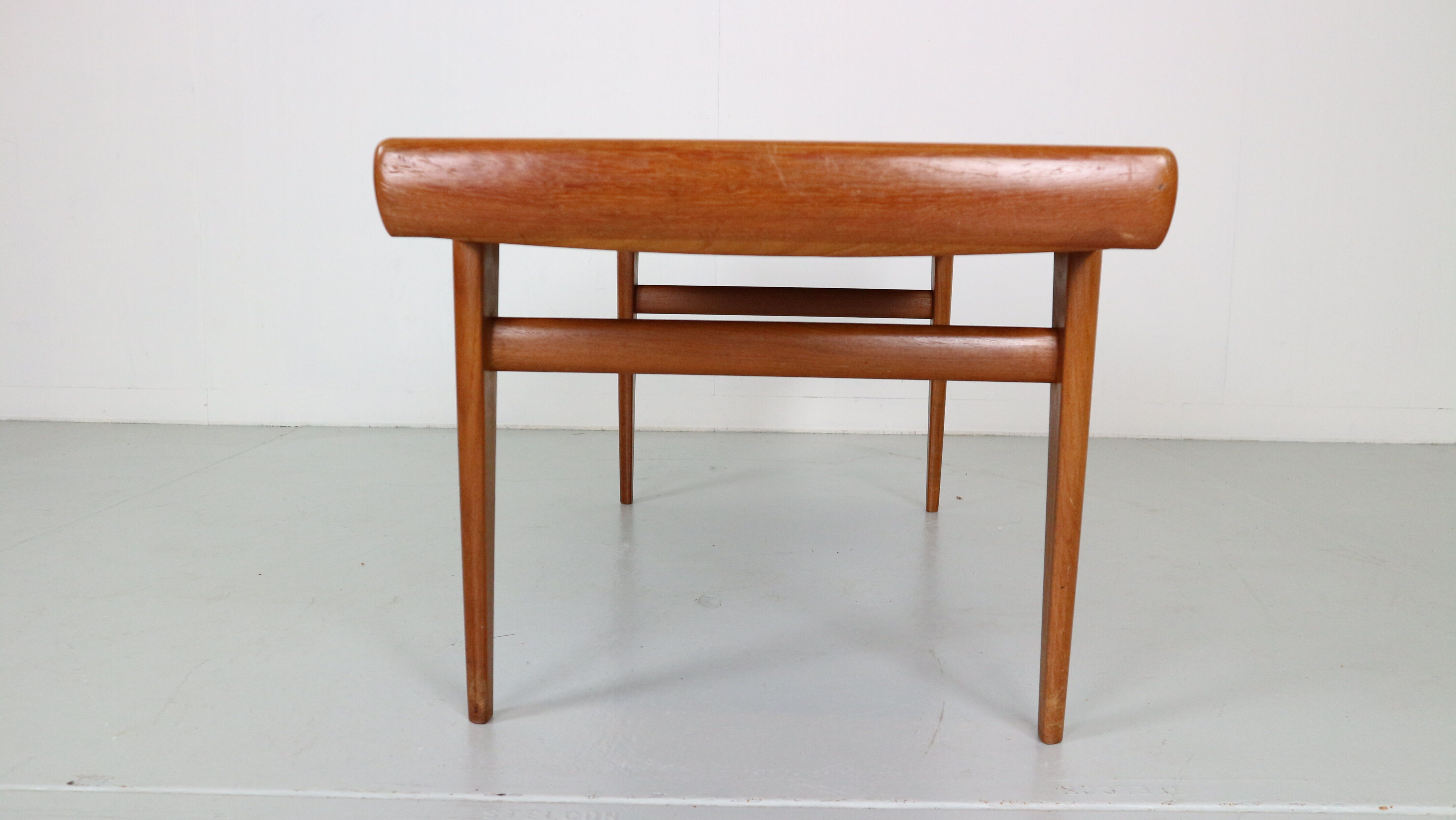 Johannes Andersen Teak Coffee Table for Silkeborg Møbelfabrik, 1960, Denmark