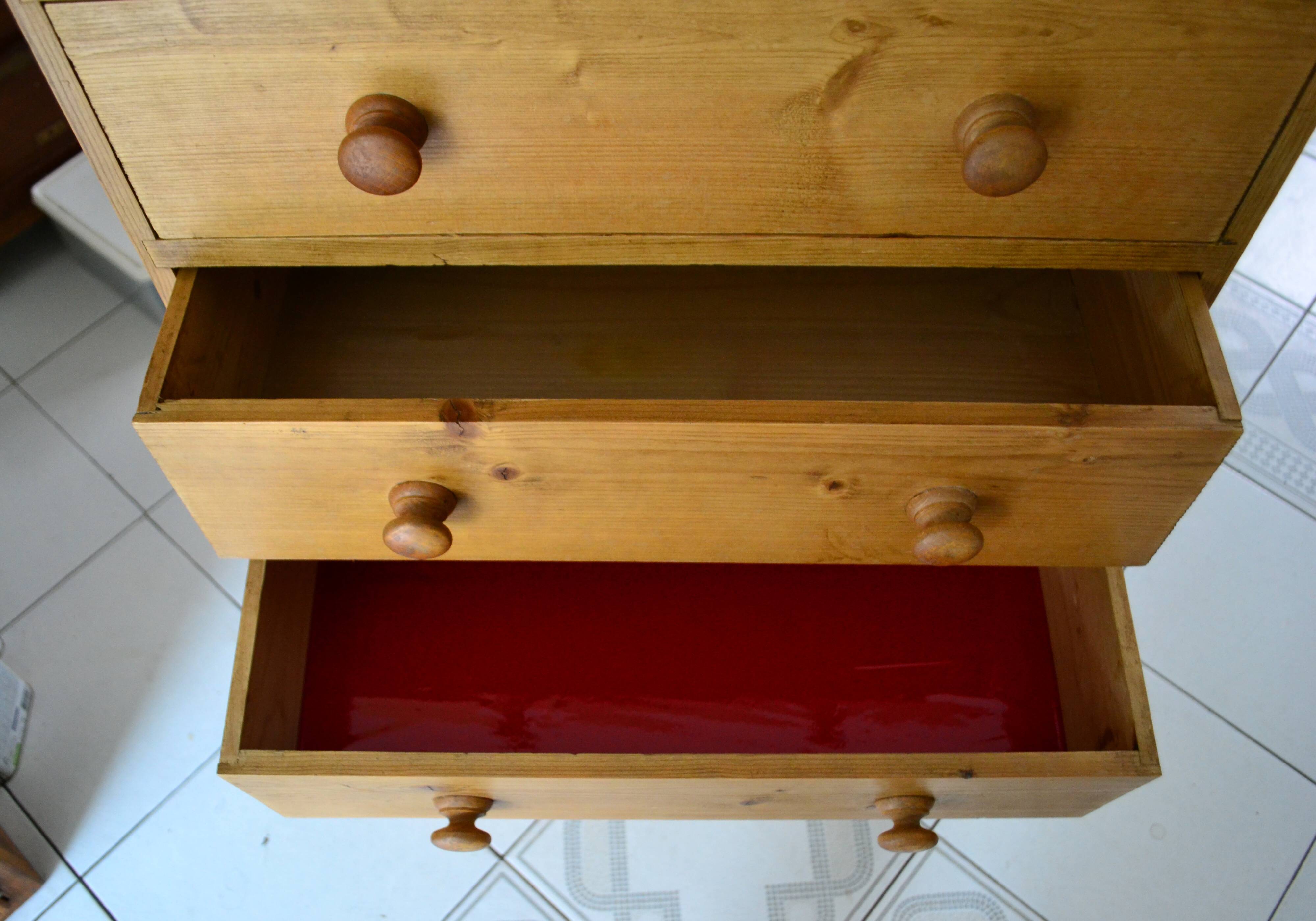 Vintage pine chest of drawers with 6 drawers