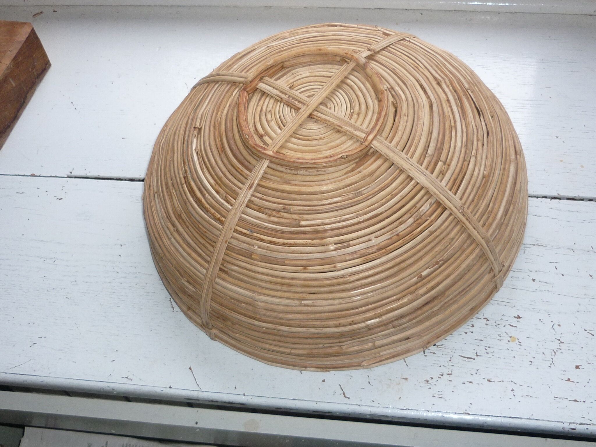 Bauhaus rattan basket from 1960