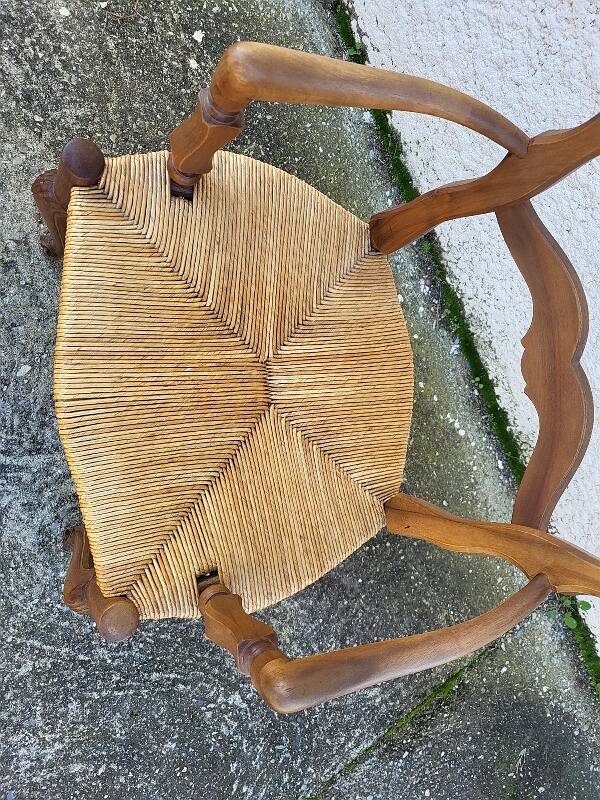 Provencal straw armchair in walnut