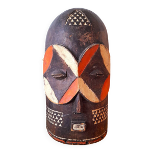 Masque africain en bois