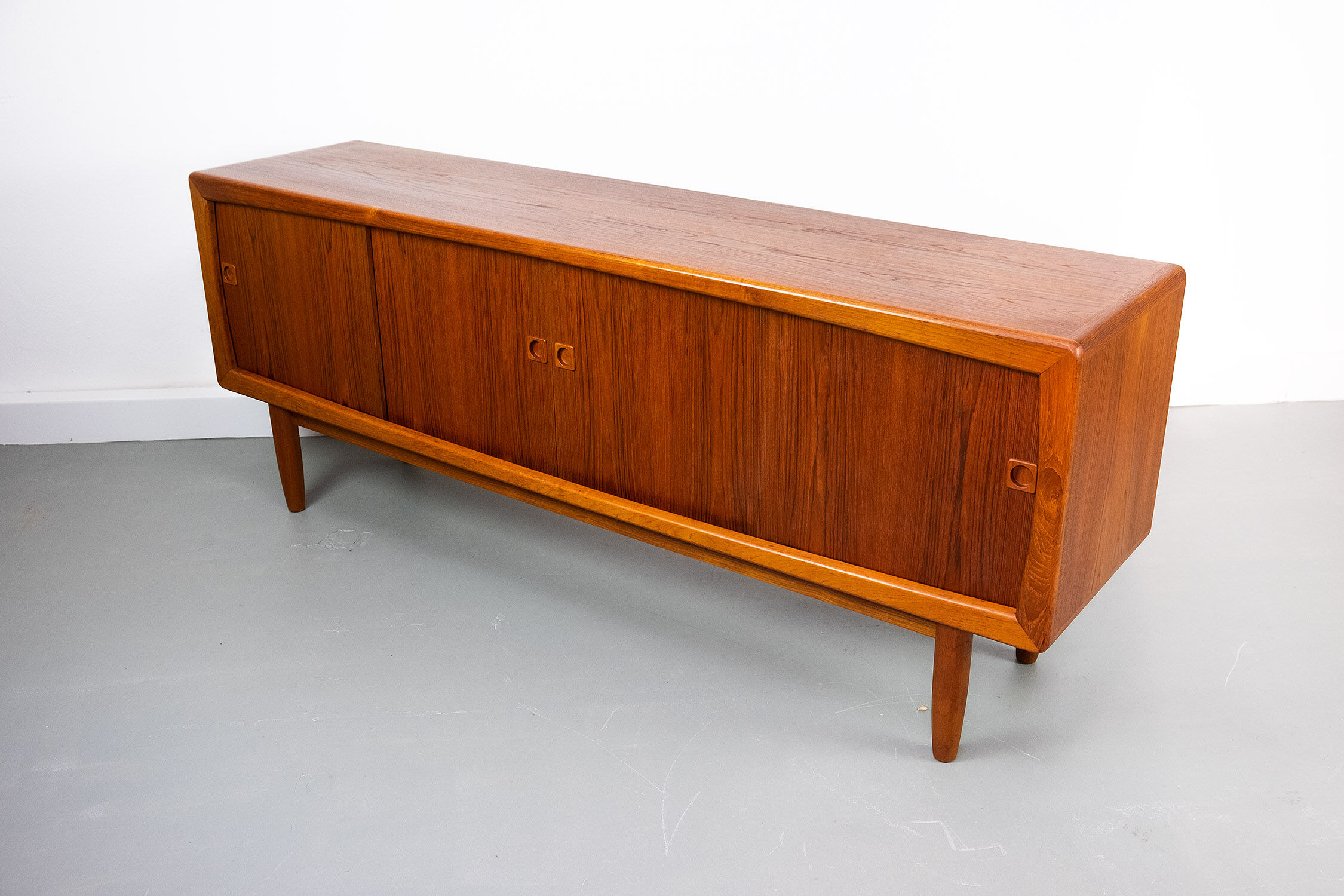 Enfilade vintage en teck avec tiroirs et portes coulissantes, années 1960