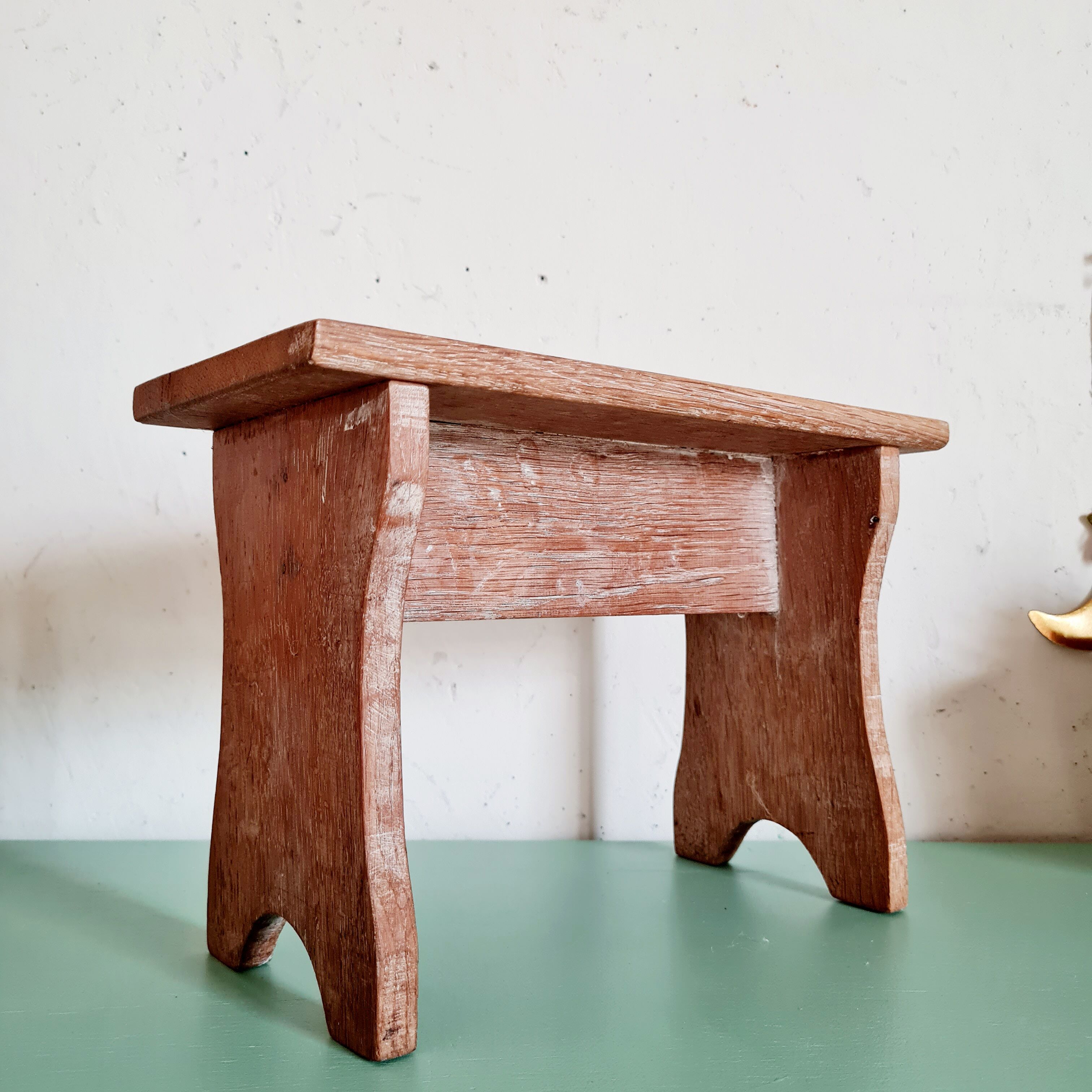 Mini wooden farmhouse bench