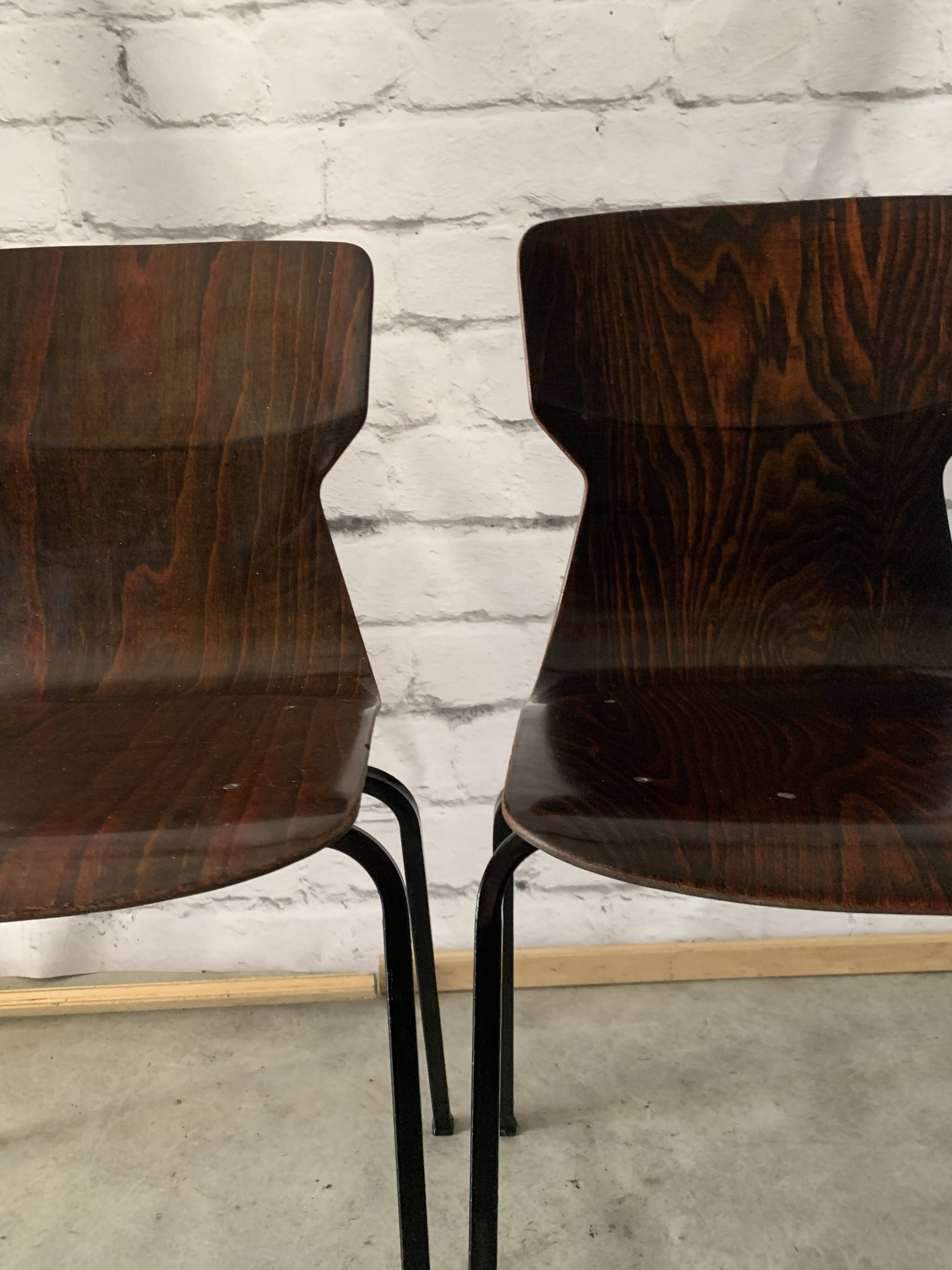 Set Of 2 Pagwood Eromes Chairs
