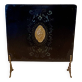 ANTIQUE METAL CHIMNEY FIREPLACE GUARD.