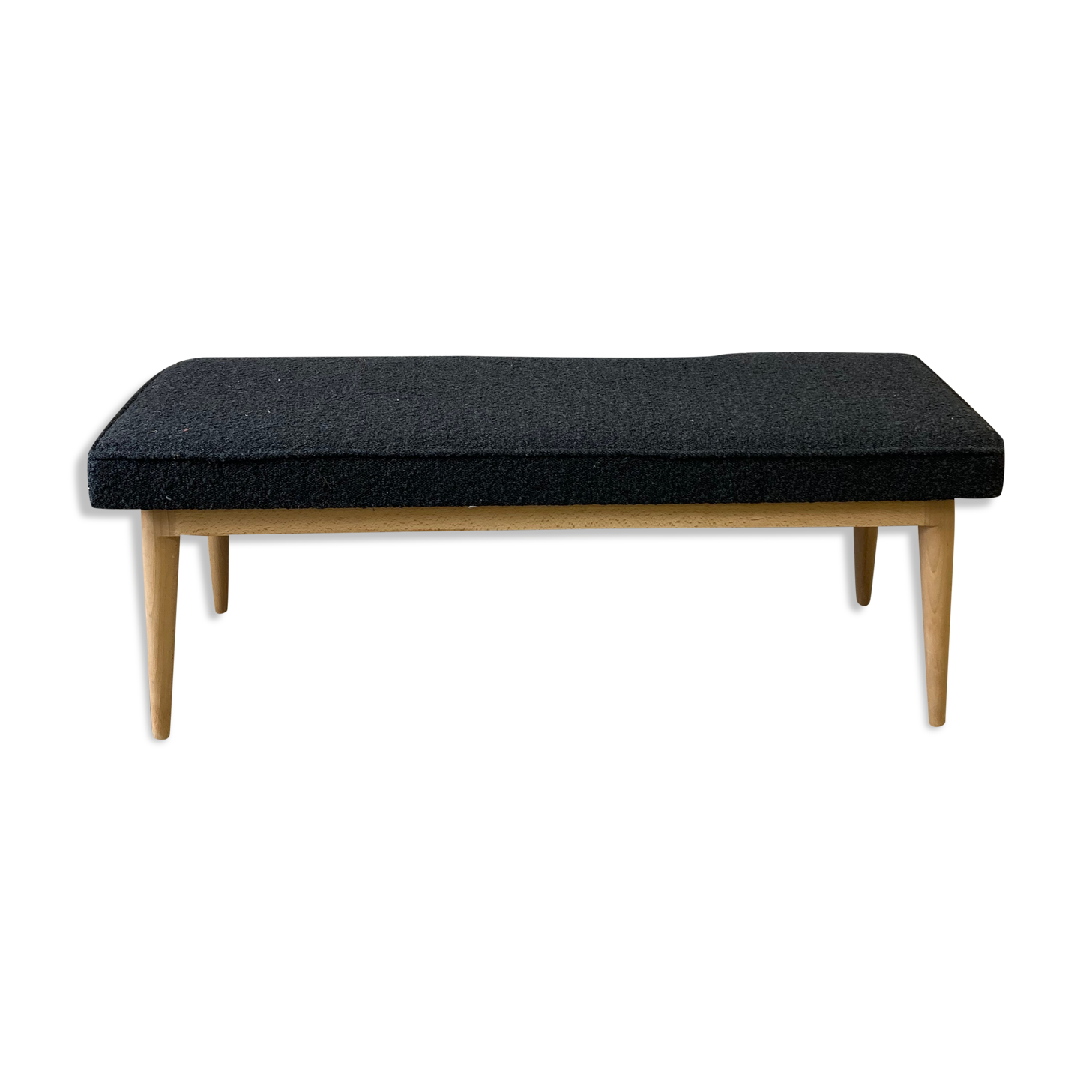 Bench with Scandinavian line