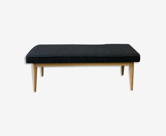 Banc à la ligne scandinave