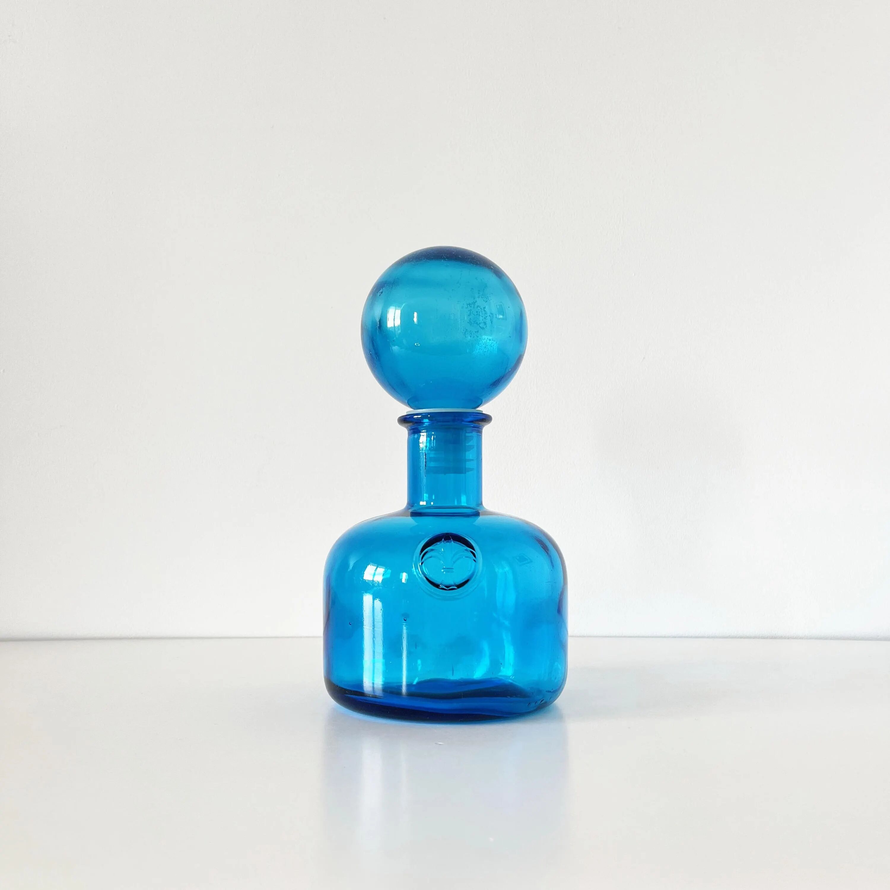 Bottle - Italian carafe Empoli blue fleur de lys 1960